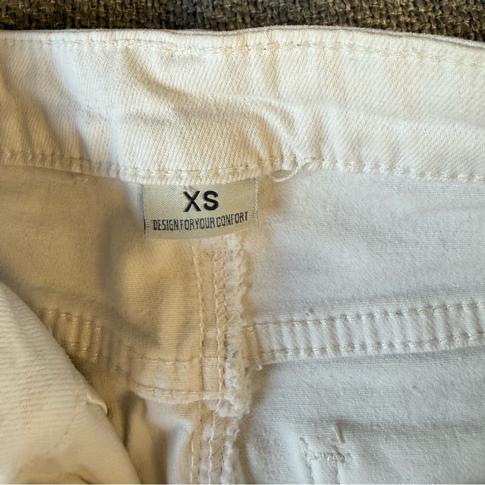White Jeans - Picture 4 of 6